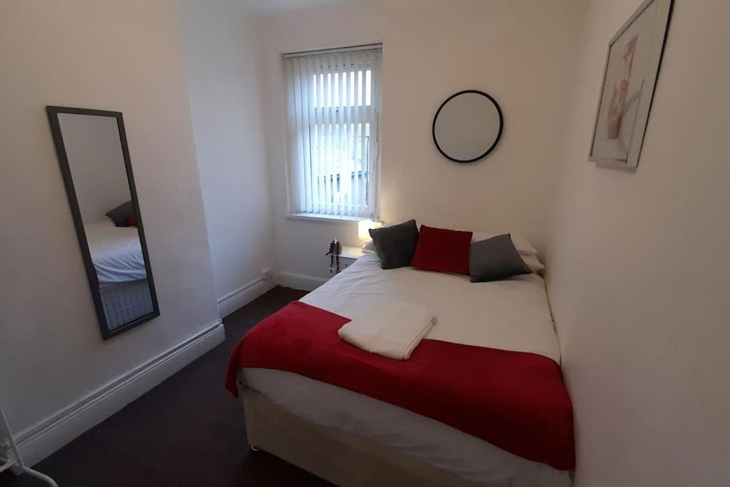Spacious 4 Bedroom, Free Netflix, Central Location Cardiff Exterior foto