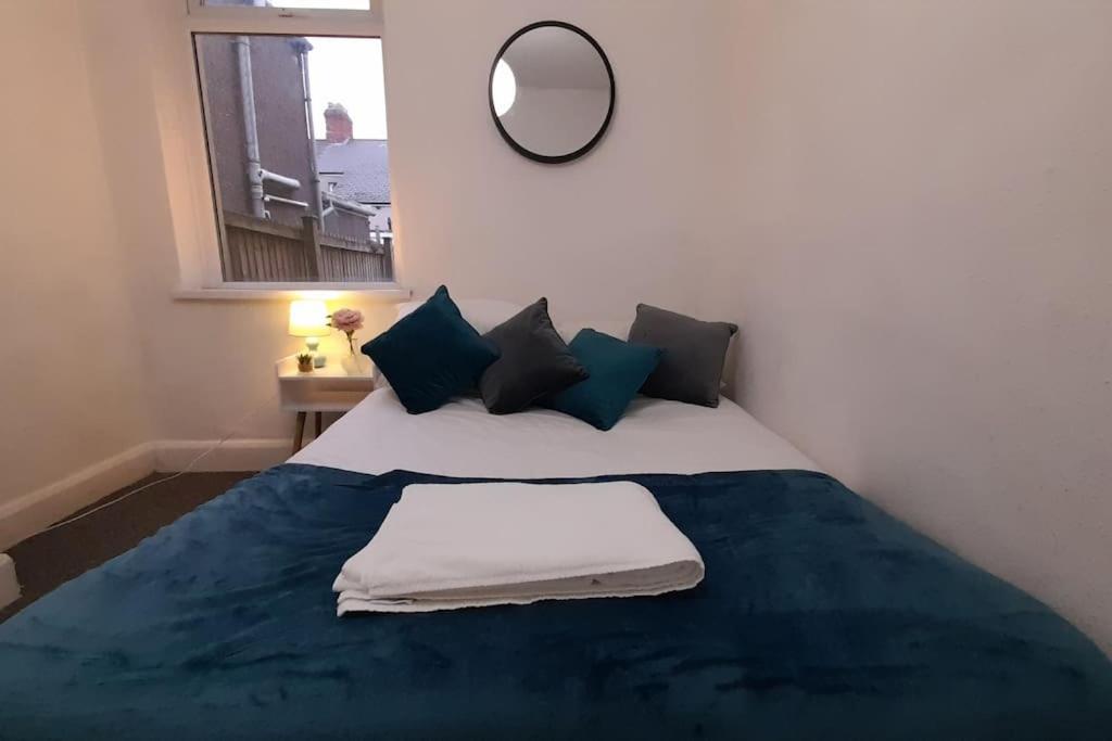 Spacious 4 Bedroom, Free Netflix, Central Location Cardiff Exterior foto